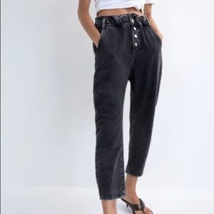 Zara Buttoned Baggy Jeans